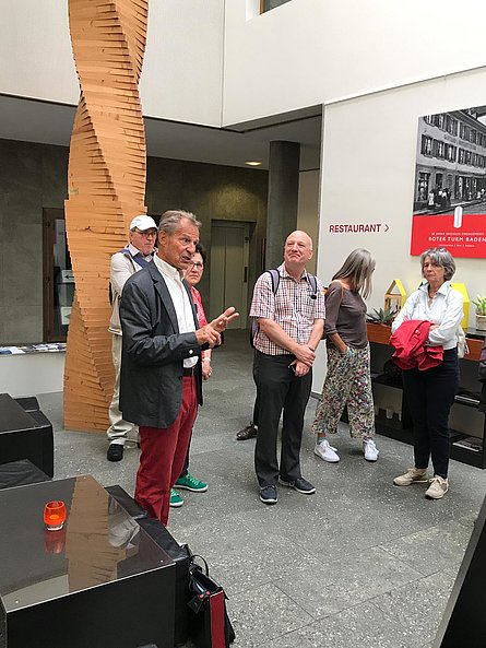 Dopo pranzo la bravissima guida Fredy Hauser ci mostra in lungo e in largo la splendida cittadina di Baden